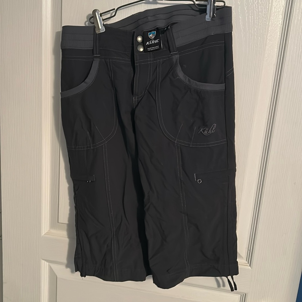 Kuhl size 2 long Grey shorts